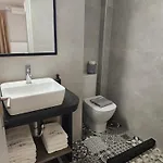 Anastasia Hotel *