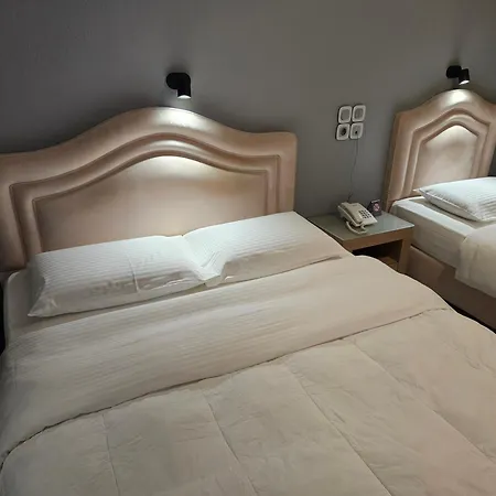 Отель Anastasia