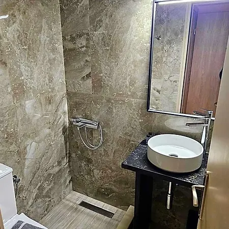 Anastasia Otel Golos